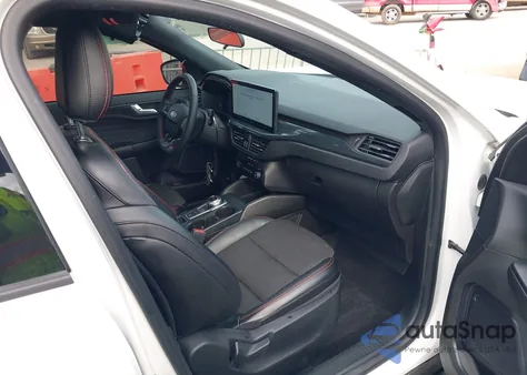 2024 Ford Escape St-Line from USA, damaged, VIN 1FMCU0MN5RUA92778